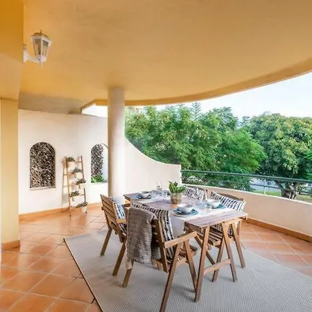 Apartment Duplex 2 Bed Apt Walking Distance To Puerto Banus Marbella
