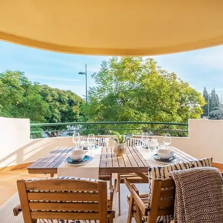 Duplex 2 Bed Apt Walking Distance To Puerto Banus Marbella
