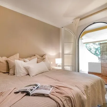 Apartment Duplex 2 Bed Apt Walking Distance To Puerto Banus Marbella